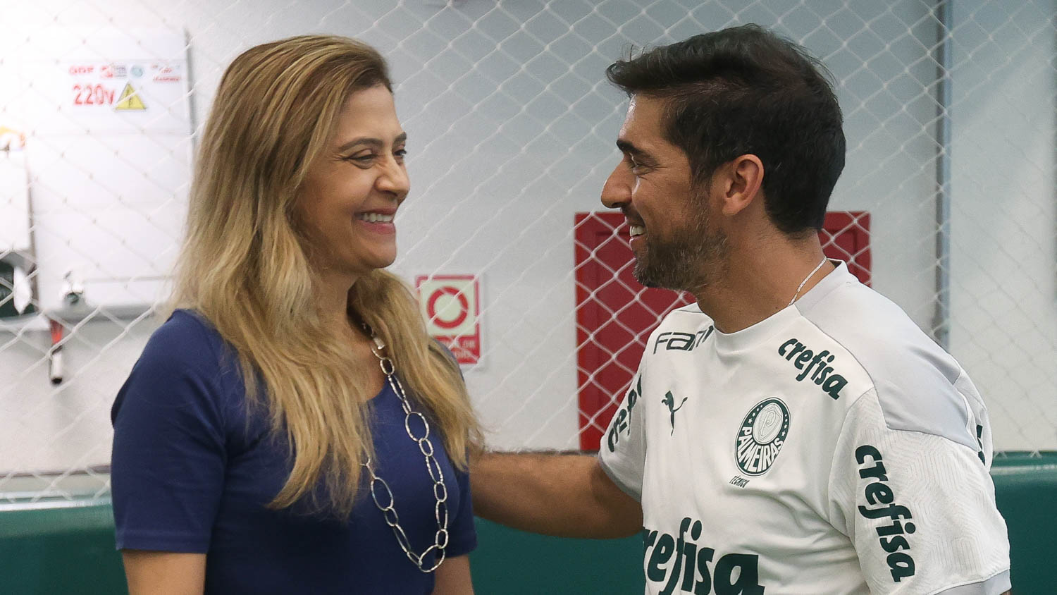 VÍdeo Leila Pereira Anuncia Renovação De Contrato De Abel Ferreira Com Palmeiras Até Fim De 